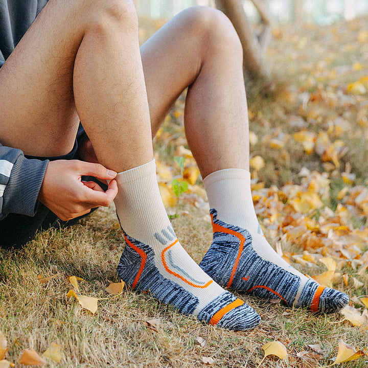 Premium Outdoor Sports Socks for Men – Hiking, Running, Cycling & Basketball – Anti-Slip Thermal Socks for Winter & All Seasons