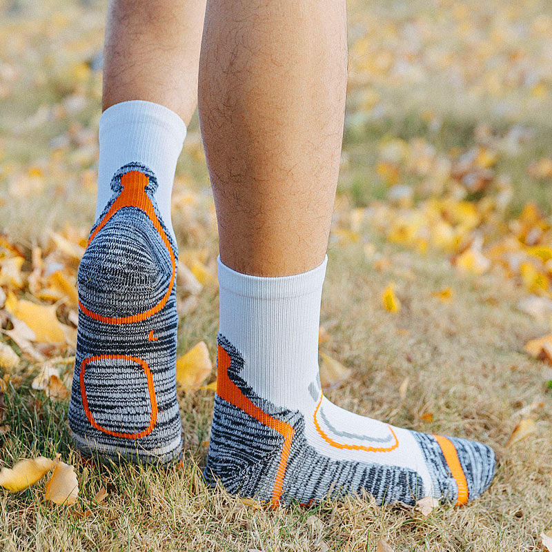 Premium Outdoor Sports Socks for Men – Hiking, Running, Cycling & Basketball – Anti-Slip Thermal Socks for Winter & All Seasons